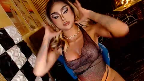 Snapshot of unforgettablebrianna chatting on 05-19-26, 09:15 BRIANNA online show from 05-19-26, 09:15