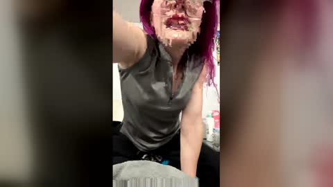 unicornfunky420 online show from 04-23-26, 02:35