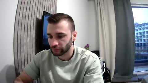 Snapshot of unnknow2024 chatting on 02-27-25, 03:48 SlavaVibes online show from 02-27-25, 03:48