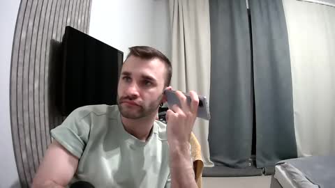 Snapshot of unnknow2024 chatting on 03-02-25, 08:40 SlavaVibes online show from 03-02-25, 08:40