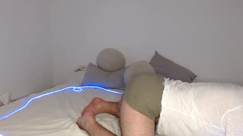 unveilx_ online show from 04-12-26, 12:32