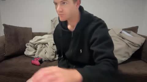 Snapshot of unverifiedbwc chatting on 01-18-26, 09:18 Stepbro online show from 01-18-26, 09:18