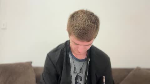 Snapshot of unverifiedbwc chatting on 02-02-26, 11:31 Stepbro online show from 02-02-26, 11:31