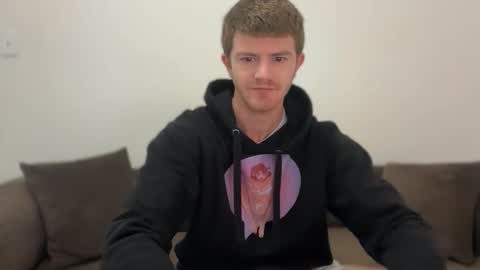 Snapshot of unverifiedbwc chatting on 02-08-26, 10:29 Stepbro online show from 02-08-26, 10:29