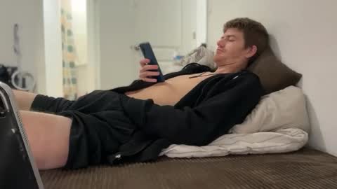 Snapshot of unverifiedbwc chatting on 02-18-26, 09:38 Stepbro online show from 02-18-26, 09:38