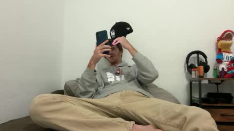 Snapshot of unverifiedbwc chatting on 03-02-26, 11:06 Stepbro online show from 03-02-26, 11:06