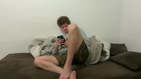 Snapshot of unverifiedbwc chatting on 03-31-26, 01:40 Stepbro online show from 03-31-26, 01:40