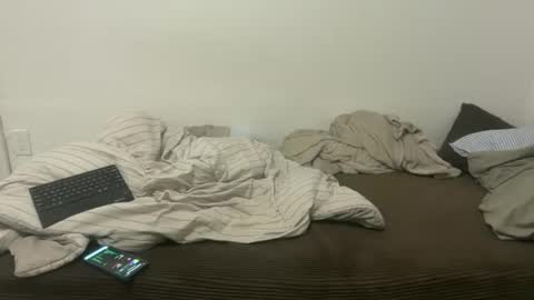 Snapshot of unverifiedbwc chatting on 04-05-26, 11:51 Stepbro online show from 04-05-26, 11:51