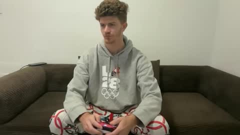 Snapshot of unverifiedbwc chatting on 04-15-26, 10:55 Stepbro online show from 04-15-26, 10:55