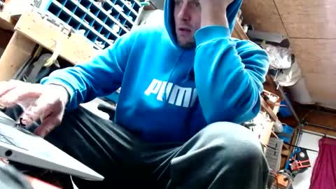 Snapshot of upforanything27 chatting on 12-16-24, 02:47 upforanything27 online show from 12-16-24, 02:47