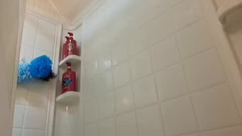 Snapshot of upforanything27 chatting on 12-25-24, 11:00 upforanything27 online show from 12-25-24, 11:00