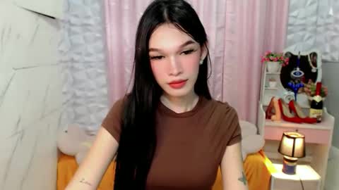 ur_asianbabexxx online show from 11-26-25, 07:42