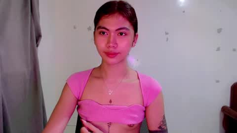 Snapshot of ur_extra_petite chatting on 07-06-26, 12:24 online show from 07-06-26, 12:24