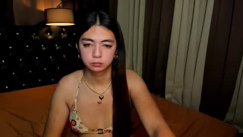 Snapshot of ur_girl_dwalker chatting on 03-12-26, 04:51 ur_girl_dwalker online show from 03-12-26, 04:51