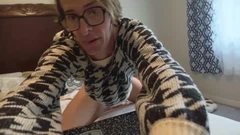 Goddess online show from 11-16-25, 10:37