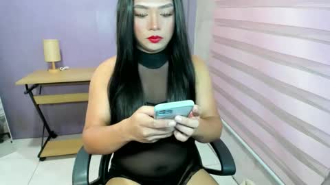 ur_hotcarla online show from 03-25-26, 05:57