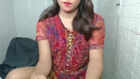 Snapshot of urasian_dreamgirl69 chatting on 03-04-26, 02:45 bela online show from 03-04-26, 02:45