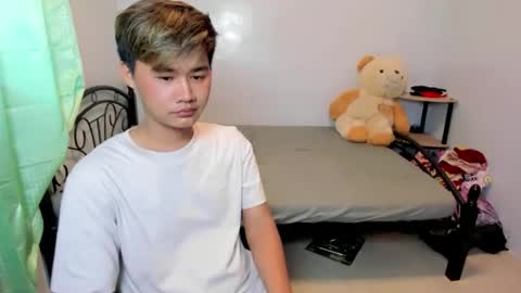 Snapshot of urasian_jhon1 chatting on 11-24-25, 06:46 jhon online show from 11-24-25, 06:46