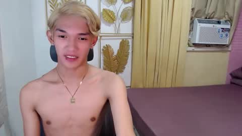 urasian_john20 online show from 04-06-26, 05:47