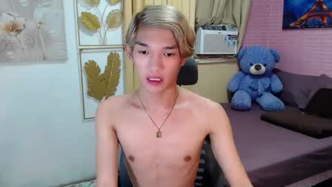 Snapshot of urasian_john20 chatting on 06-01-26, 07:15 urasian_john20 online show from 06-01-26, 07:15