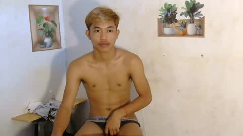 Snapshot of urasian_jomarie chatting on 06-29-26, 02:40 urasian_jomarie online show from 06-29-26, 02:40