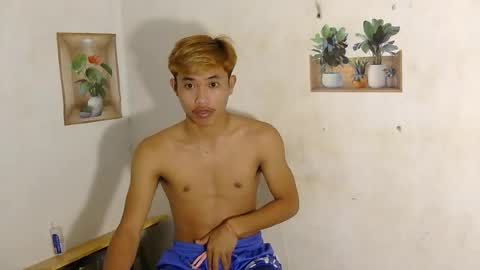 Snapshot of urasian_jomarie chatting on 07-11-26, 01:03 urasian_jomarie online show from 07-11-26, 01:03