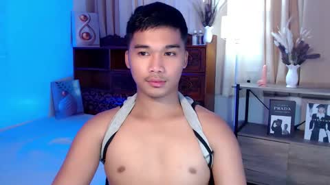 Snapshot of urasian_jpxx chatting on 04-25-26, 09:45 JAMES online show from 04-25-26, 09:45