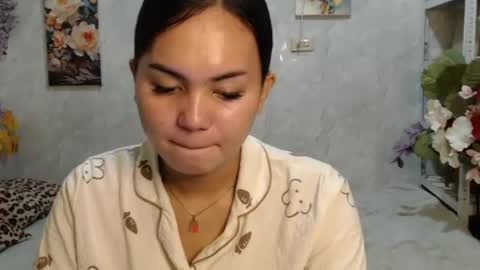 Snapshot of urasian_kat chatting on 06-23-26, 12:30 urasian_kat online show from 06-23-26, 12:30