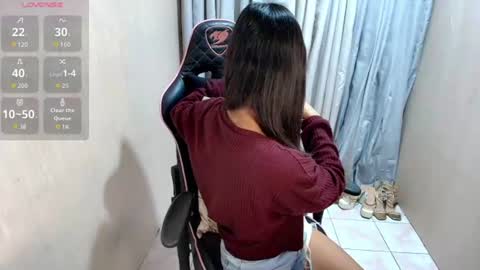 Snapshot of urasian_prettyjane chatting on 07-05-26, 08:43 Jane online show from 07-05-26, 08:43
