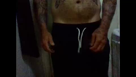 urdaddy875867 online show from 05-12-26, 06:32