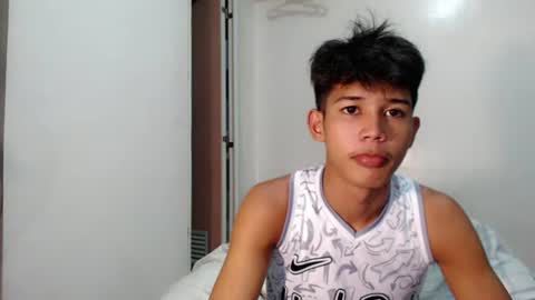 urdreamboy_clarin online show from 06-14-26, 06:48
