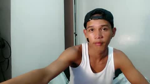 urdreamboy_clarin online show from 06-14-26, 06:54