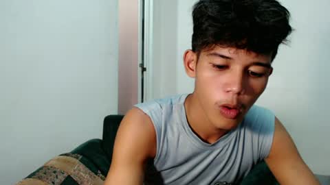 urdreamboy_clarin online show from 06-18-26, 09:09