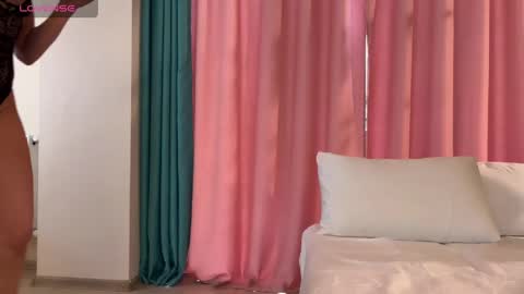 Jenny online show from 04-11-26, 08:40