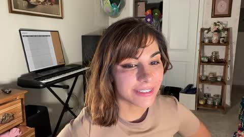 Snapshot of urgoddessmarla chatting on 08-03-26, 01:37 Goddess Marla online show from 08-03-26, 01:37