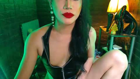 queen norelle online show from 03-25-26, 09:43