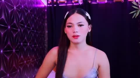 Snapshot of urhot_maxine chatting on 07-20-26, 12:47 urhot_maxine online show from 07-20-26, 12:47
