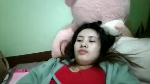Snapshot of urhotasian4u chatting on 03-23-26, 03:49 Jhossa online show from 03-23-26, 03:49