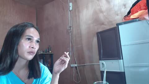 Snapshot of urhotkendallx chatting on 05-19-26, 02:23 Kendall online show from 05-19-26, 02:23