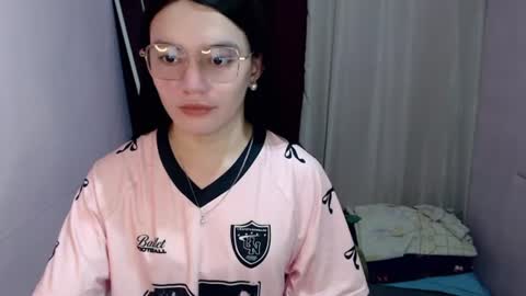 Snapshot of urhottiest_katey chatting on 07-07-26, 07:56 Katey online show from 07-07-26, 07:56