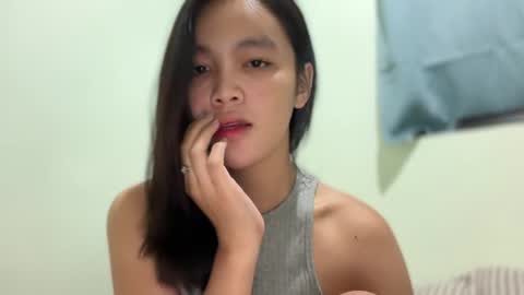 Snapshot of urkatiecookie chatting on 06-20-26, 03:20 Amira online show from 06-20-26, 03:20