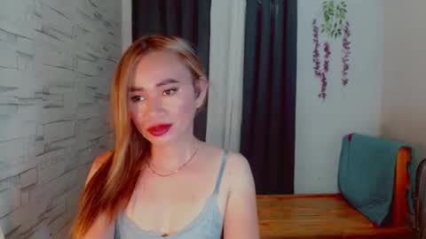 urlovely_che online show from 03-17-26, 07:23