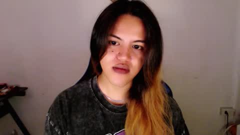 Snapshot of urlovely_hait chatting on 02-16-26, 12:12 Sham online show from 02-16-26, 12:12