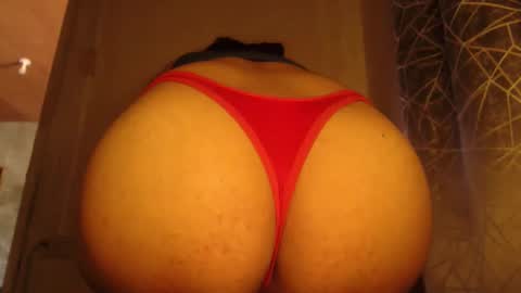 Snapshot of urlovely_hait chatting on 05-12-26, 05:37 Sham online show from 05-12-26, 05:37