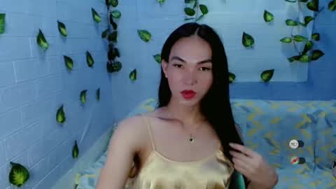 Snapshot of urnaughty_kim chatting on 02-16-25, 02:32 Kim online show from 02-16-25, 02:32