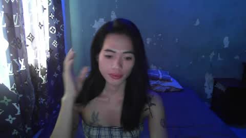 Snapshot of urnightmarets chatting on 07-05-26, 05:58 Rbabes online show from 07-05-26, 05:58