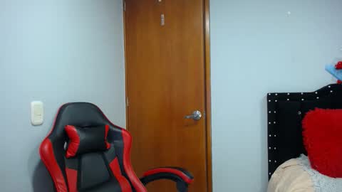 Eveling Blanco  online show from 04-06-26, 08:54