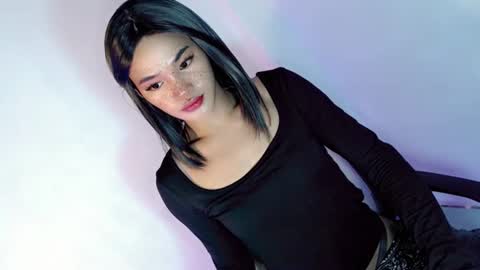 Snapshot of ursweet_girlxx chatting on 08-08-26, 04:20 I AM ZOEY AND IM NOT EXPENSIVE I JUST KNOW MY WORTH online show from 08-08-26, 04:20