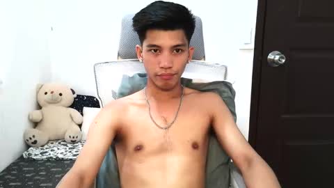 ursweetie_boy online show from 04-07-26, 06:47