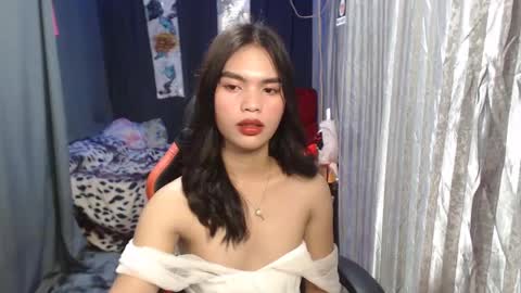 Snapshot of urtereshameow chatting on 02-18-25, 03:10 urtereshameow online show from 02-18-25, 03:10